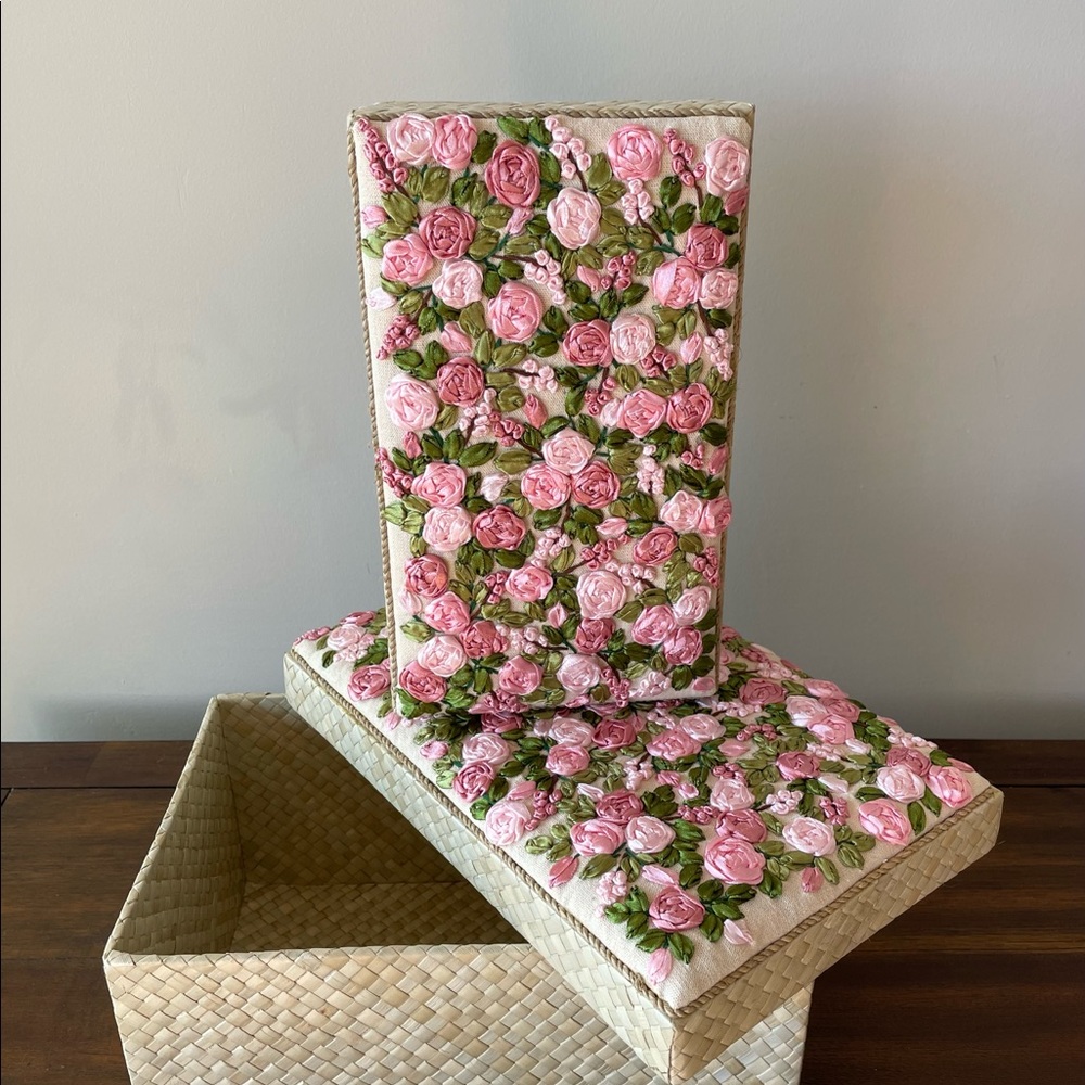 2 silk embroidered nesting boxes with pink roses on the lids